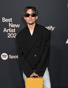 Тэйни на вечеринке Spotify Best New Artist, которая прошла в Paramount Studios 1 февраля 2024 года в Лос-Анджелесе, Калифорния.