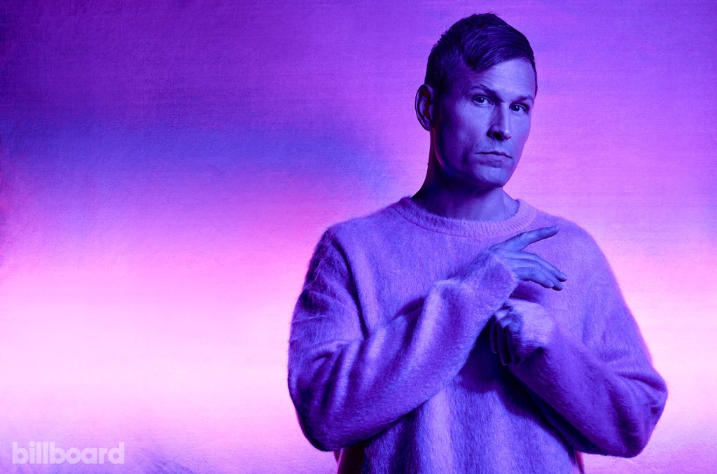 Kaskade заменит Тиесто на посту диджея Супербоула