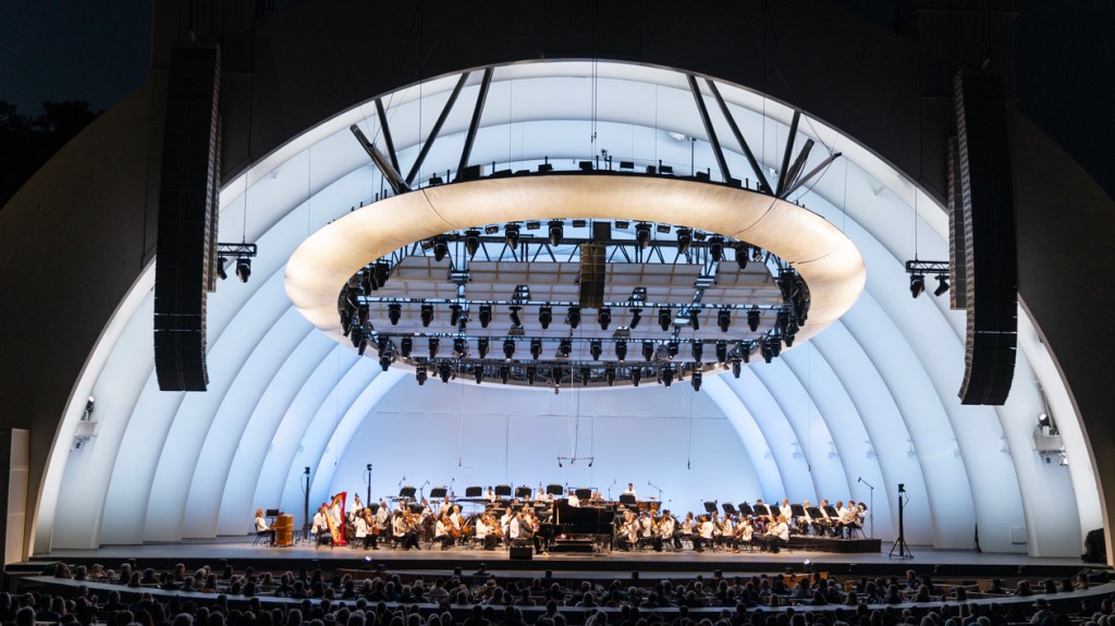 Hollywood Bowl отменяет шоу Вэнса Джоя из-за отключения электроэнергии из-за жары